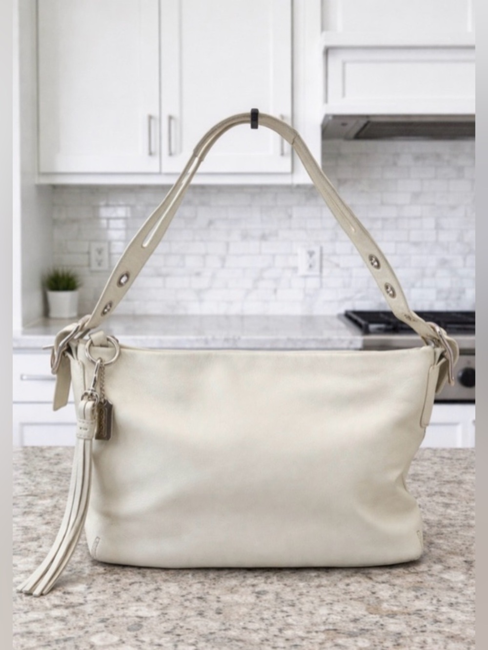 Coach Vintage ‘05 East West Soft Duffle Shoulder Bag – IvorySilver style #1417